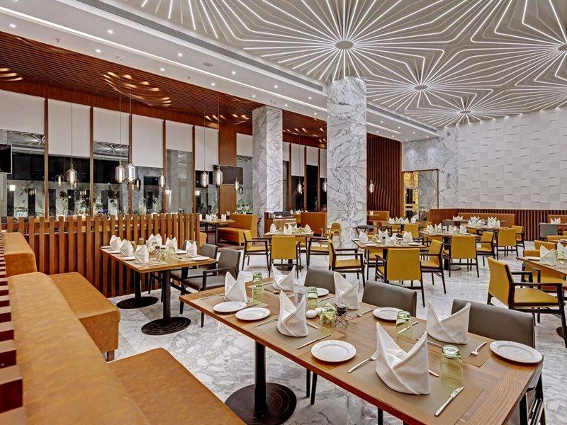 Leo Resorts Junagadh Esterno foto