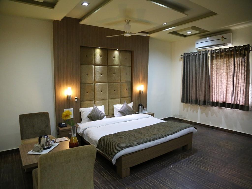 Leo Resorts Junagadh Camera foto